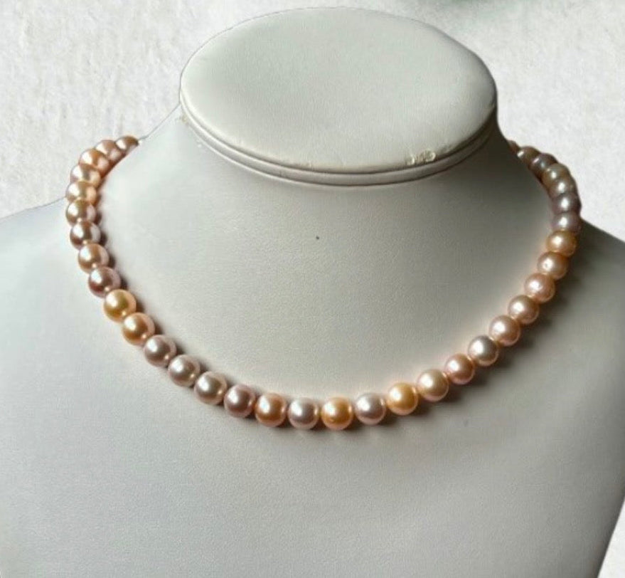 Collier de Perles Roses Authentiques — Neuf — 46 cm