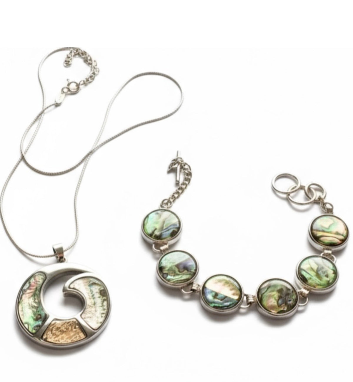 Parure collier et bracelet ornée nacre neuve