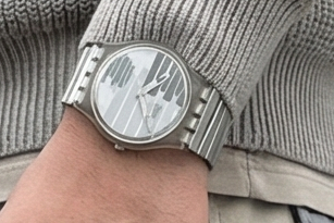 Swatch montre bracelet vintage années 1995 — très bon état