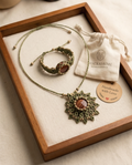 Parure collier et bracelet en macramé — Fait main — Neuve